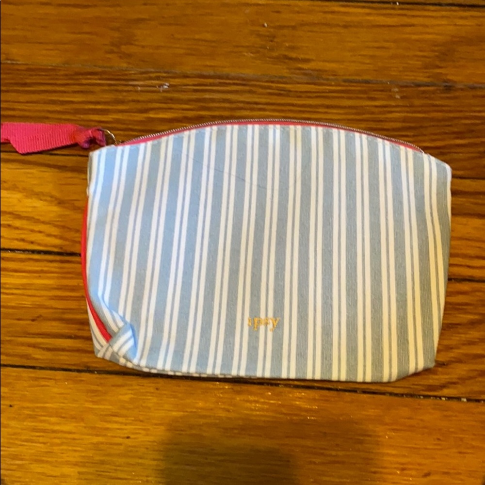 Makeup bag